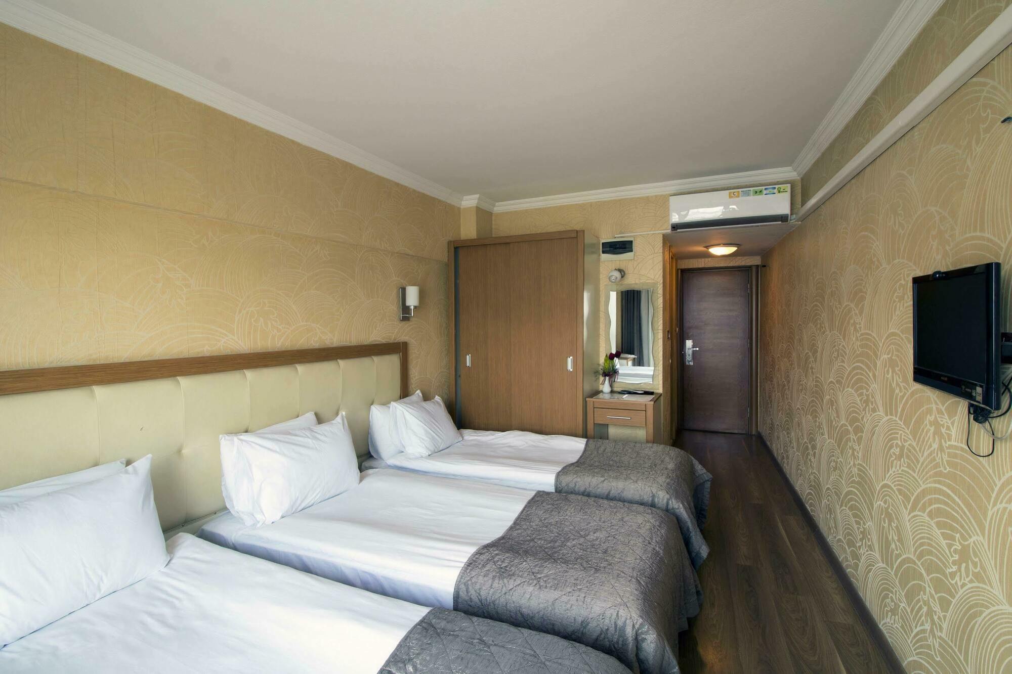 Hotel Kocaman 이즈미르 외부 사진